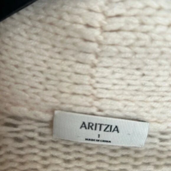 Aritzia 100% Cashmere Cardigan Open Front 3/4 Sleeve Cream Size Small - Picture 4 of 5